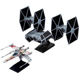 サナ　グッズセットmasterpiece READY TO BE Bandai Hobby Star Wars A New Hope Vehicle Trench Run Set Model Kit