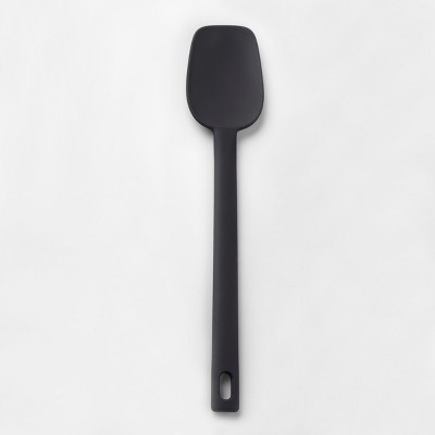 when was the spatula invented