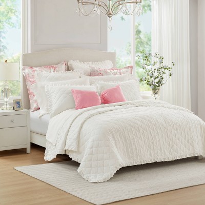 Armoire Collection Ruffle Quilt