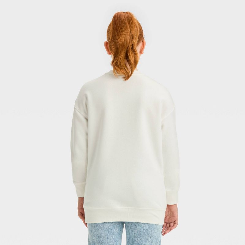 Girls' Oversized Fleece Crewneck Smiley Graphic Pullover Sweatshirt - art class™ White, 4 of 5