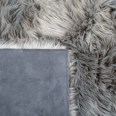 Gray Faux Sheepskin 5' x 7' Rectangular Area Rug