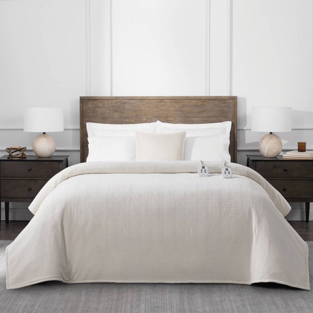 brookstone full/queen heated chenille knit blanket ivory