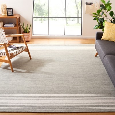 Ivory and Sage Hand-Tufted Wool Area Rug, 8' x 10'