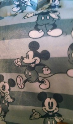 Target mickey mouse online blanket