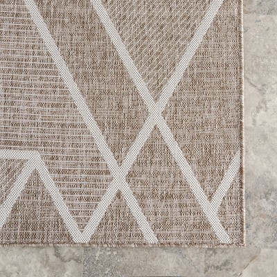 Beige Geometric Synthetic Rectangular Area Rug, 5' 3" x 7' 7"