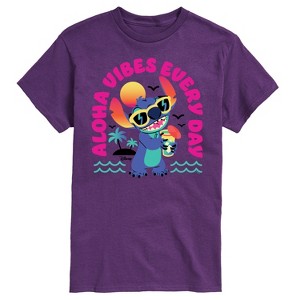 Men's - Disney - Lilo & Stitch Short Sleeve Graphic T-Shirt - 1 of 3