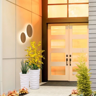 Set of 2 White Wavy MgO Indoor/Outdoor Planters
