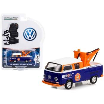 1969 Volkswagen Double Cab Tow Truck Blue and White "Union 76 Minute Man Service" 1/64 Diecast Model Car by Greenlight