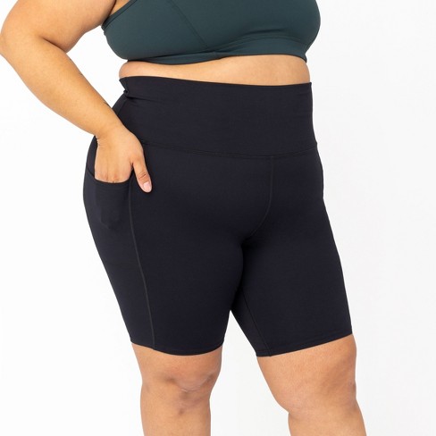 Pocket Capris In Black, Superfit Hero