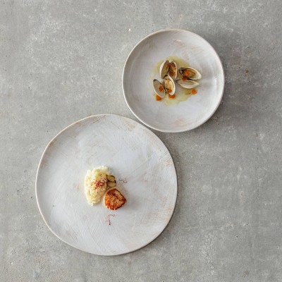 White Ceramic 16-Piece Dinnerware Set, Service for 4