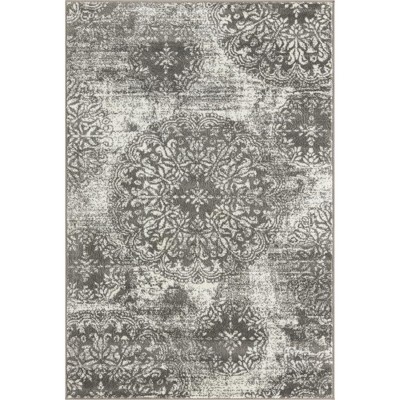 Grand Sofia Gray & Ivory 4'1" x 6'1" Rectangular Easy-Care Rug