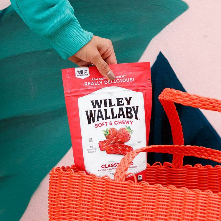 Wiley Wallaby Classic Red Licorice - 10oz, 6 of 10