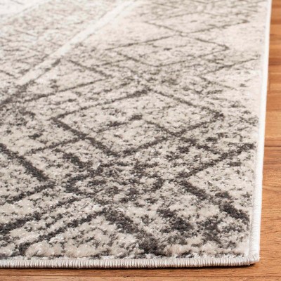 Adirondack Silver and Black Geometric Area Rug 2'6" x 4'