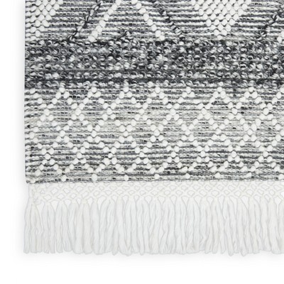 Ivory and Gray Geometric Handwoven Wool Area Rug 5'3" x 7'6"
