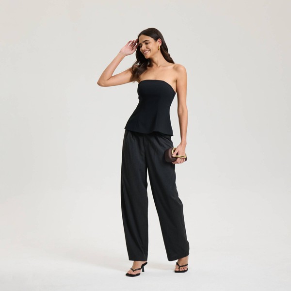 Top esculpido sin tirantes para mujer - A New Day™ Negro 3