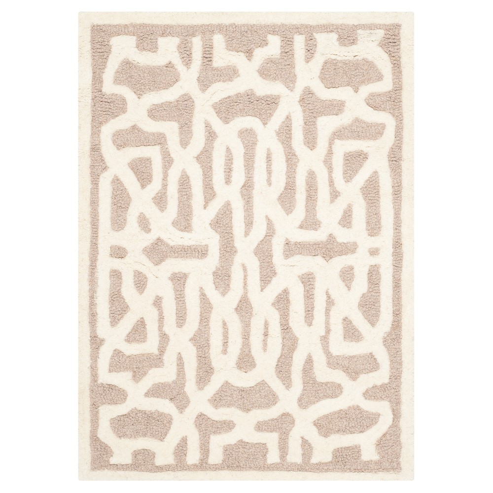  Geometric Accent Rug Beige