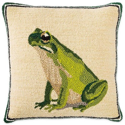 Plow & Hearth Indoor/Outdoor Frog Hooked Throw Pillow