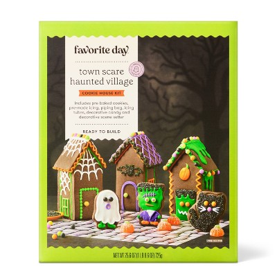 Halloween Town Scare Haunted Village Cookie House Kit - 25.6oz - Favorite Day™
