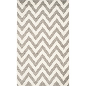 Amherst AMT419 Power Loomed Indoor Rugs - Safavieh - 1 of 4