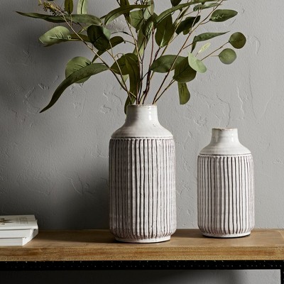Rustic Glazed Ceramic Vase with Ribbed Texture - Brown and White