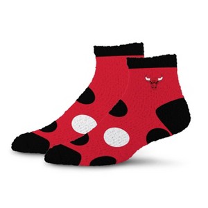 NBA Chicago Bulls Big Dot Fuzzy Socks - 1 of 3
