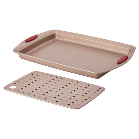 Rachael Ray 2-piece Nonstick Bakeware Crisper Pan Set, Brown/Red