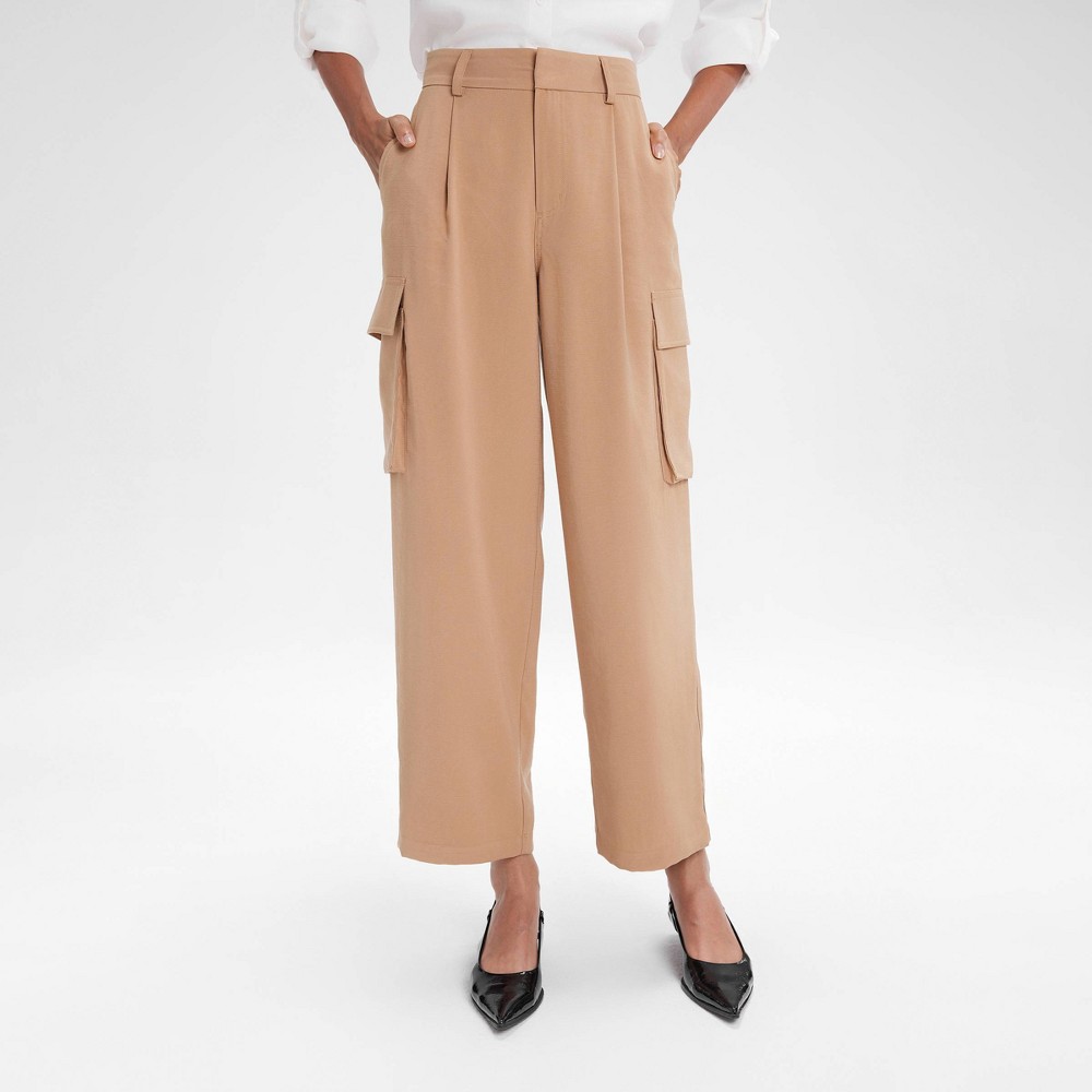 Women High-Rie Straight Leg Cargo Pant