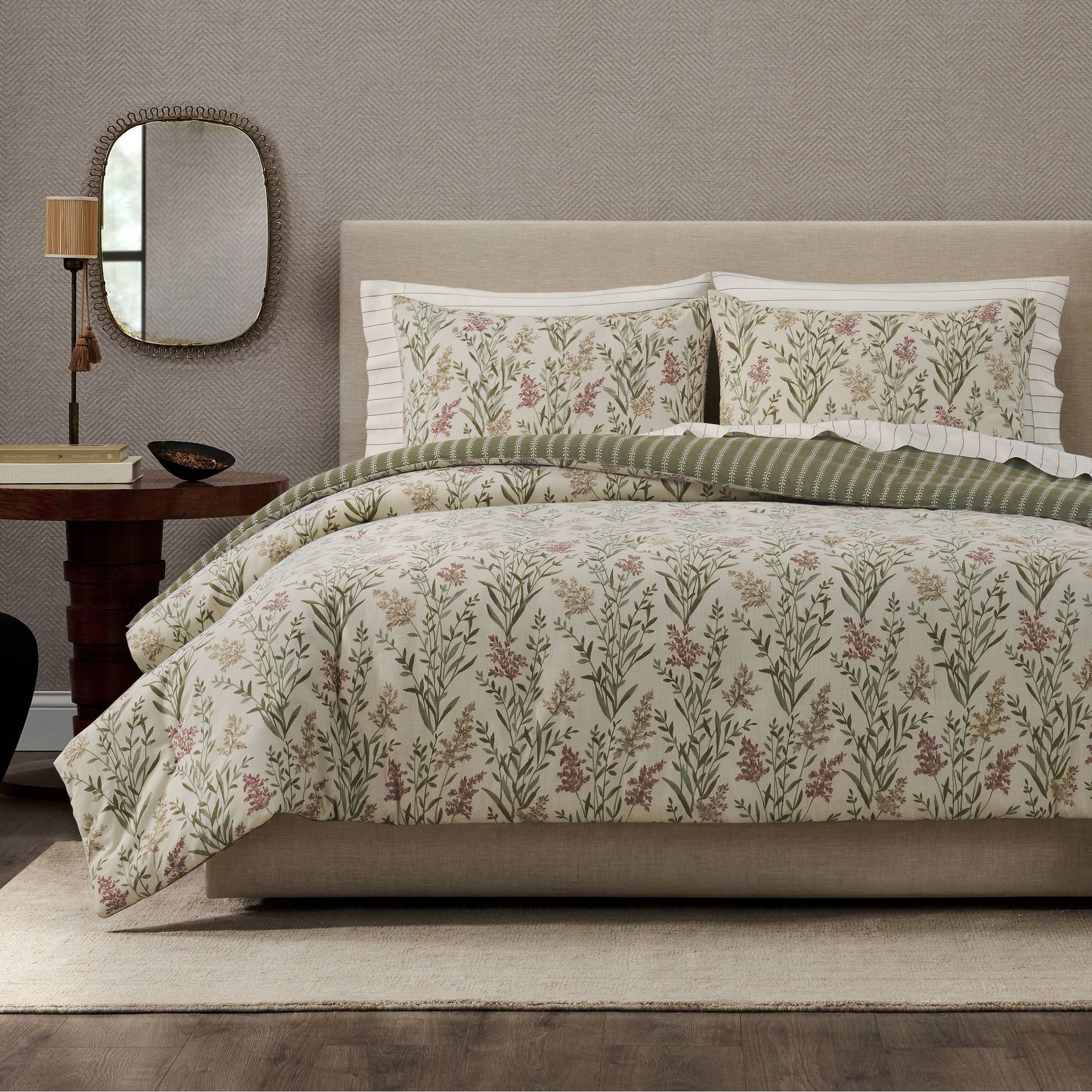 Jeremiah Brent Home Comforter