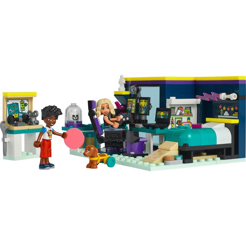 LEGO Friends Nova&#39;s Room Gaming Bedroom Playset 41755, 3 of 10