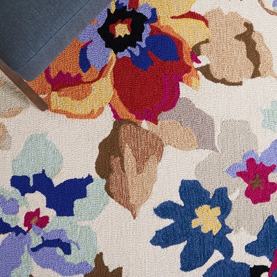 Ivory Multicolor Floral Synthetic Hand-Hooked Area Rug 3'6" x 5'6"