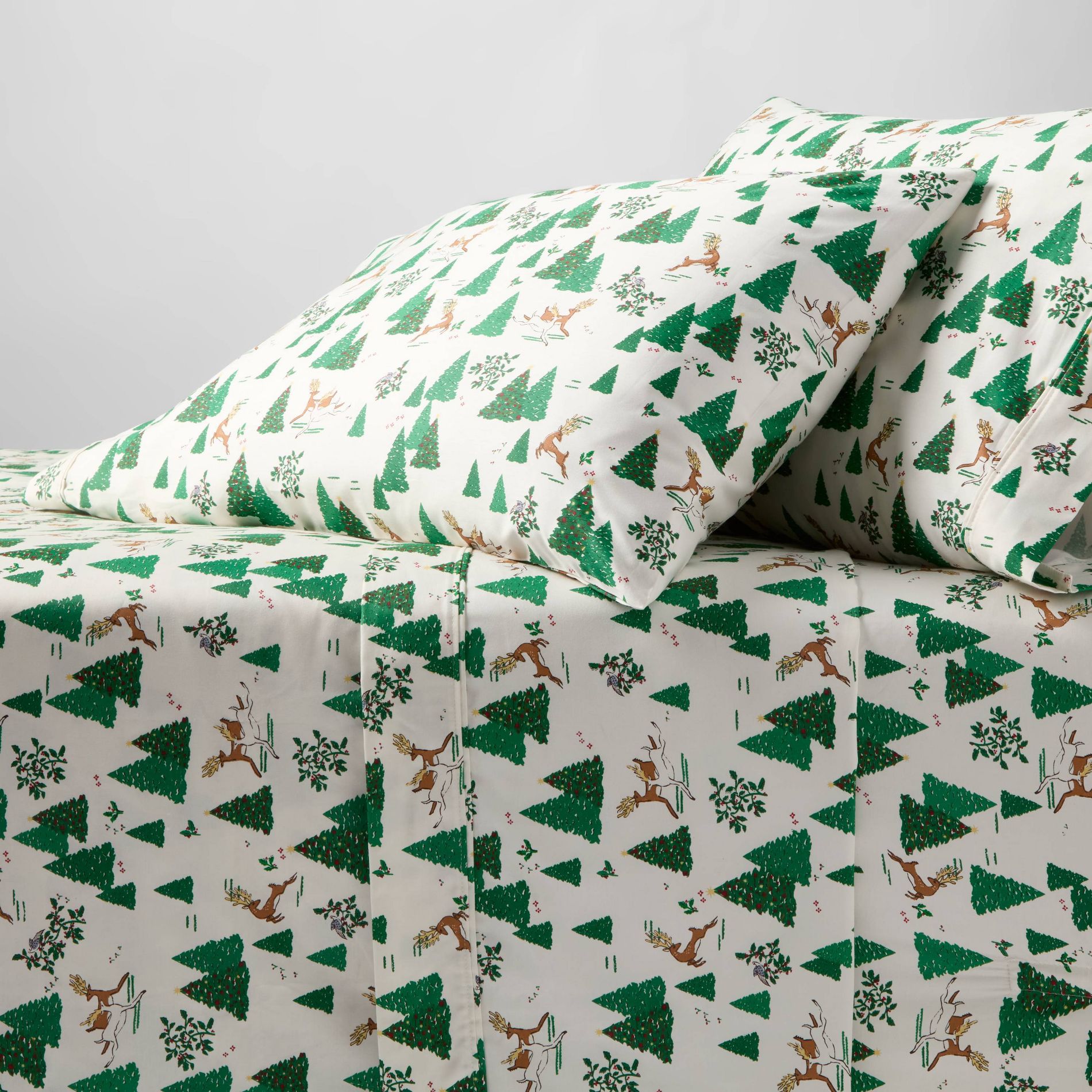 Queen 400 Thread Count Holiday Performance Sheet Set Winter Scene - Threshold™