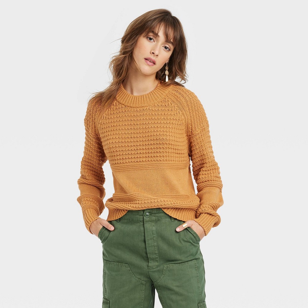 Women's Crewneck Pullover Sweater - Universal Thread Yellow M
