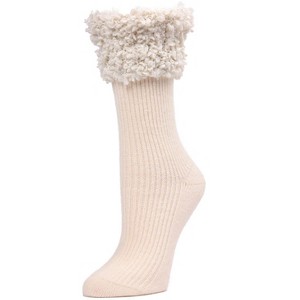 Memoi Women's Elegant Rib Cuffed Plush Crew Socks - 1 of 2