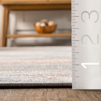 Gray Geometric Synthetic 4' x 6' Washable Area Rug