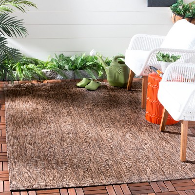Geometric Gray Round Synthetic Easy-Care Area Rug