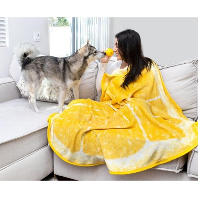 Lemon Slice Round Fleece Throw Blanket in Yellow and White