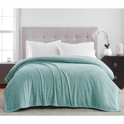 Kate Aurora Ultra Soft & Plush Oversized Queen Herringbone Embossed Fleece All Season Blanket