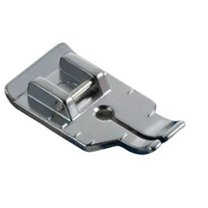 Brother SA125 1/4" Piecing Quilting Foot Snap On - 1 of 1