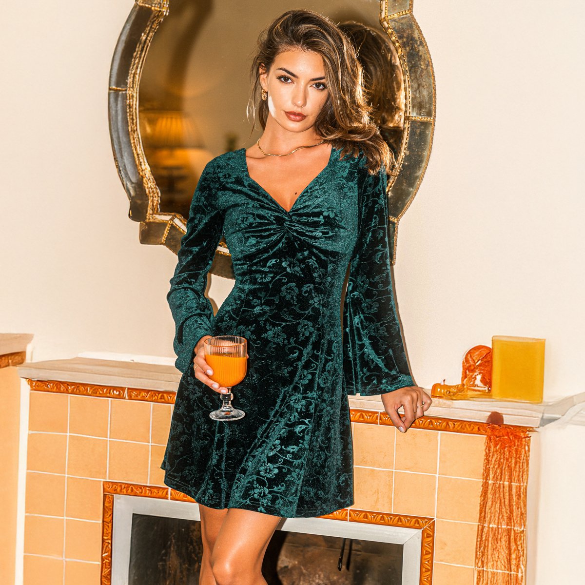 Женские платья Cupshe Women's Elegant Emerald Green Velvet Twist-Front Dress with Floral Pattern-XL-Green — фото 2