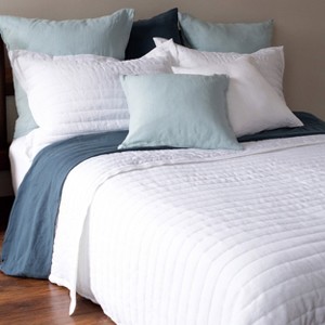 100% French Linen Throw Pillow Sham | BOKSER HOME - 1 of 4