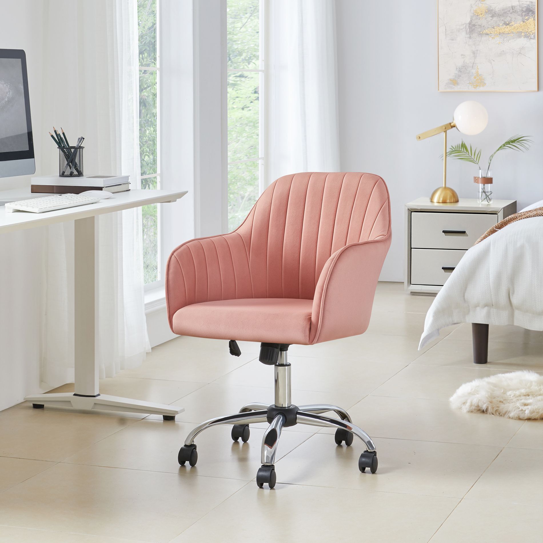 Yaheetech Modern Faux Leather Desk Chair, 360° Swivel Height Adjustable Upholstered Computer Chair for Home Office Study, Pink