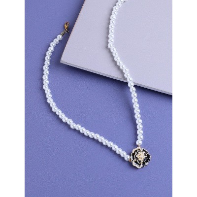 SOHI Women's White Flower Charm Necklace