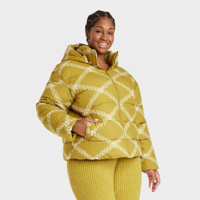 Women's Plus Size Short Puffer Coat - Ava & Viv™