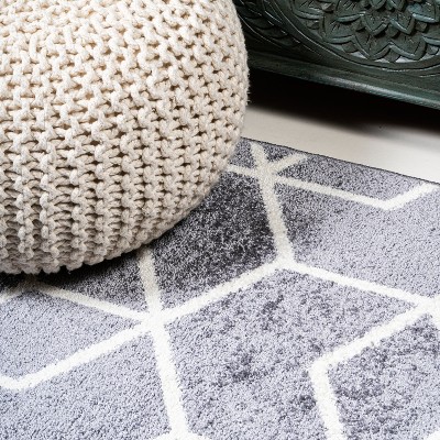 Mid-Century Geometric Flatweave Area Rug - White/Gray, 4' x 6'
