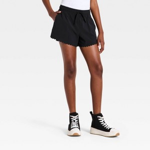 Shorts Deportivos de Cintura Media con Perforaciones y Ojalillos para Niña - All In Motion™