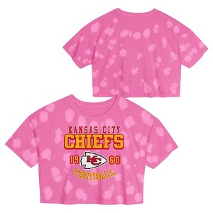 NFL Kansas City Chiefs Girls' Short Sleeve Bubble Tie-Dye Cropped T-Shirt - 1 of 3