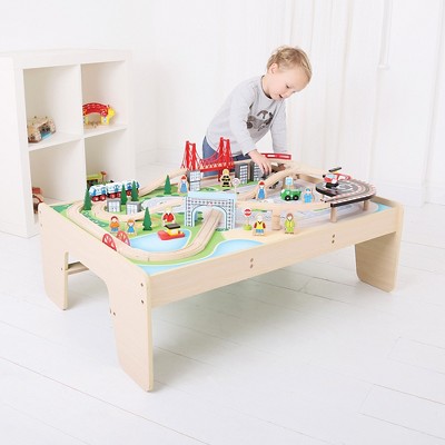 maxim enterprise 100pc mountain train set with activity table