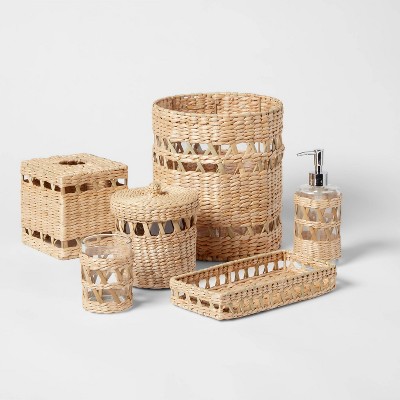 rattan bathroom decor