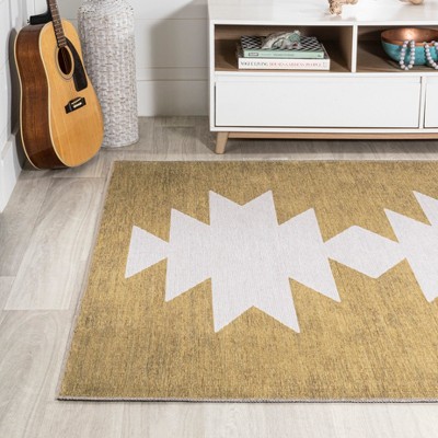 Ivory Moss Minimalist Geometric Synthetic Area Rug