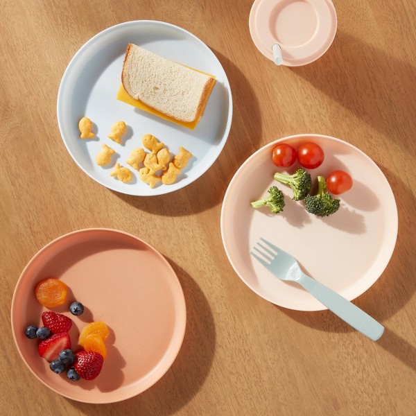 Set de 6 Platos Infantiles de Plástico de 7.4" - Pillowfort™: Apto para Microondas y Lavavajillas, Set de Comedor para Niños Pequeños 2